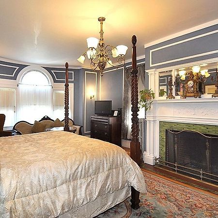 Edgewood Manor Inn Bed And Breakfast Providence Pokój zdjęcie