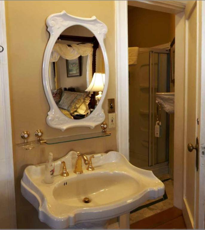 Edgewood Manor Inn Bed And Breakfast Providence Pokój zdjęcie